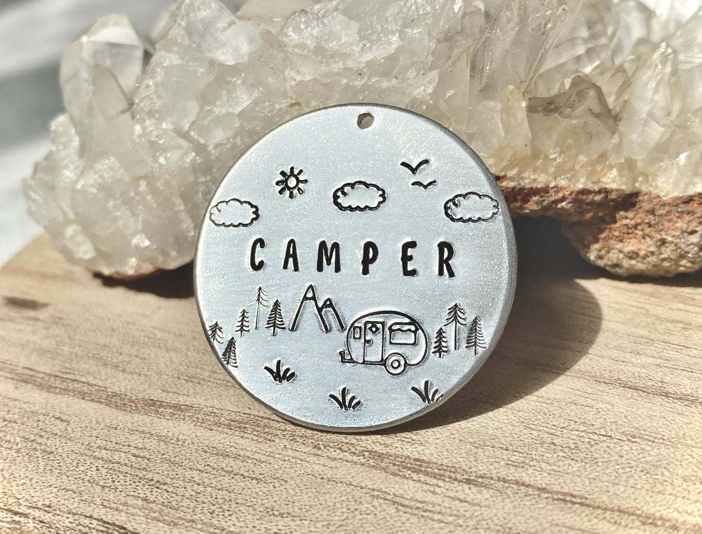 Tails & Trailsđž âRuffinâ Itâ Classic Circle Tag